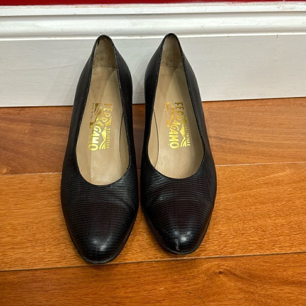 Salvatore‎ Ferragamo Women's Black D'Orsay 2.5 Heels Sz 7.5B